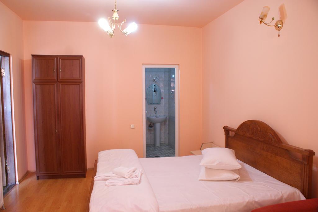 Marani Hotel Batumi Room photo