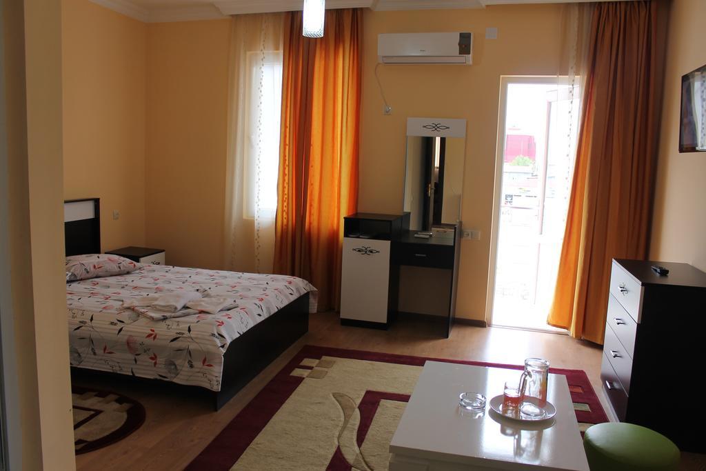 Marani Hotel Batumi Room photo